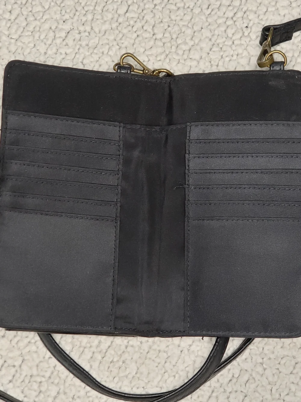 TIME & TRU Black Crossbody Phone Wallet with Strap | Small